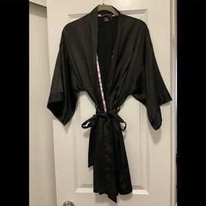 Victoria Secret Black Satin Robe with inside pink ribbon - M/L